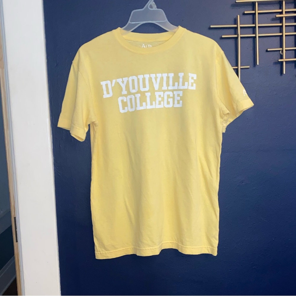 Women’s Alta shirt size m